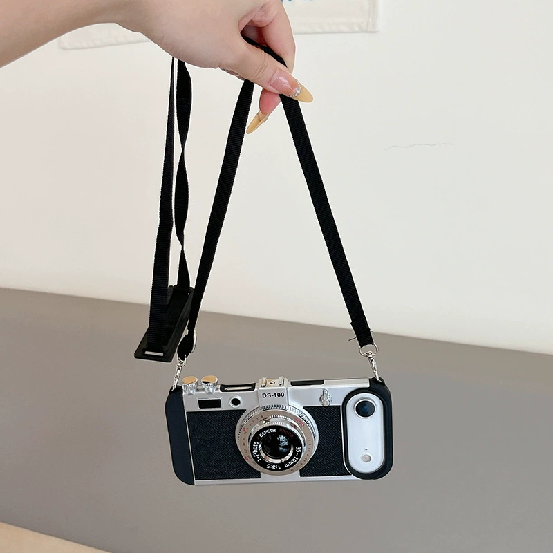 Emily in Paris Vintage Camera  - Vintage Item 评论和价格