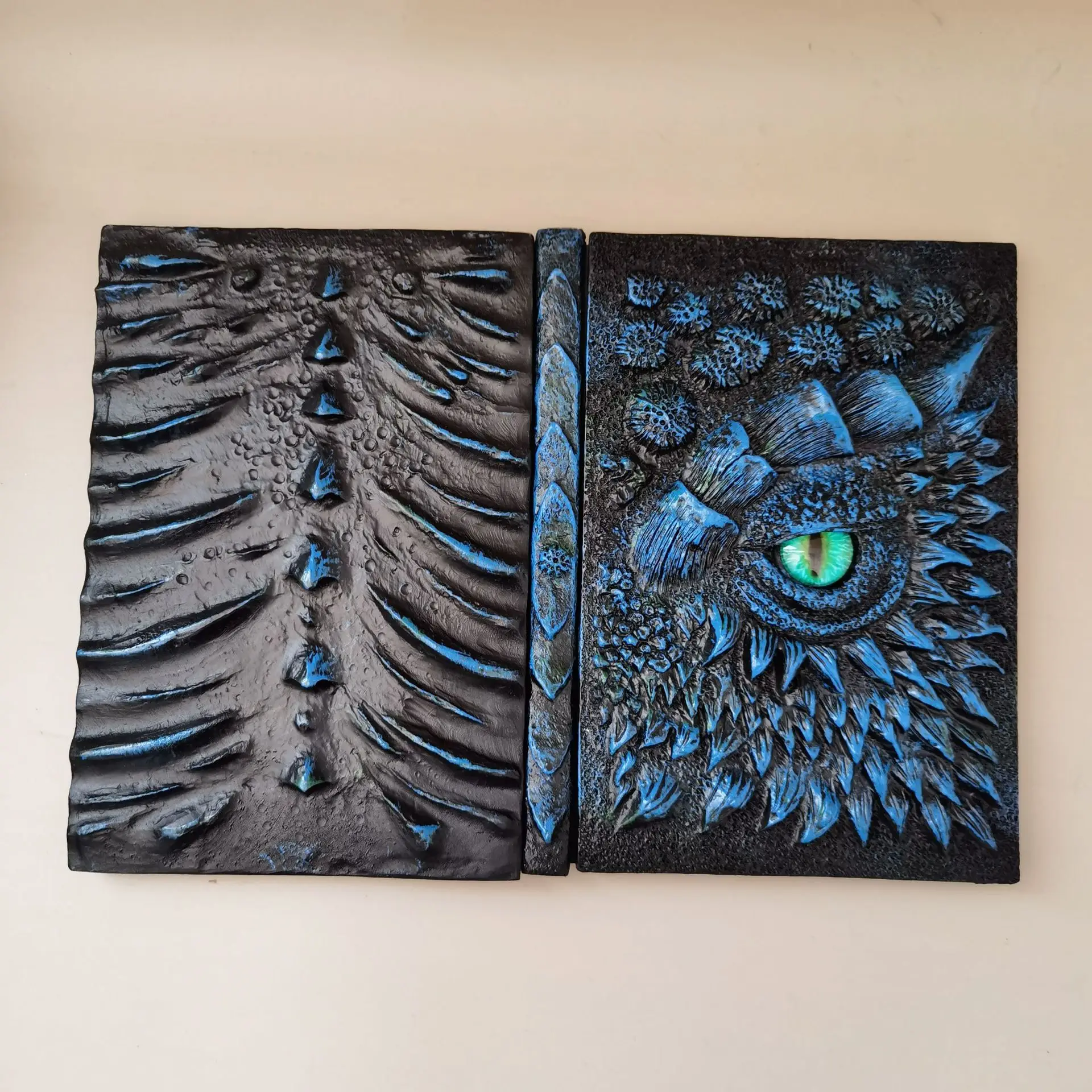 Cthulhu 3D Embossed Notebook B - Vintage Collectibles 评论和价格