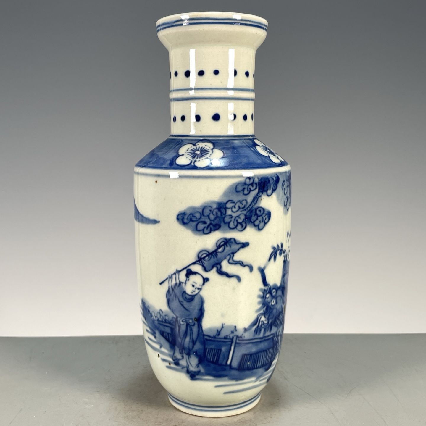Blue and White Porcelain Roule - Vintage Collectible Pottery 评论和价格