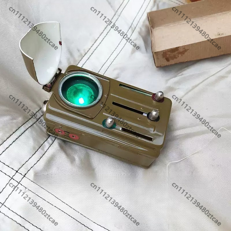 Vintage‑Style Four‑Color Light - Collectible Vintage Lamps 评论和价格